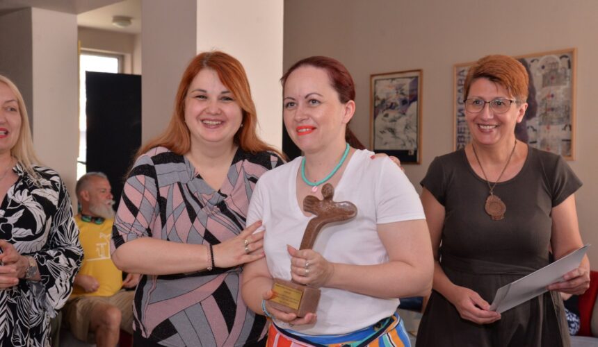 Годишња награда за уметничко достигнуће додељена ансамблу представе „Aска и вук“